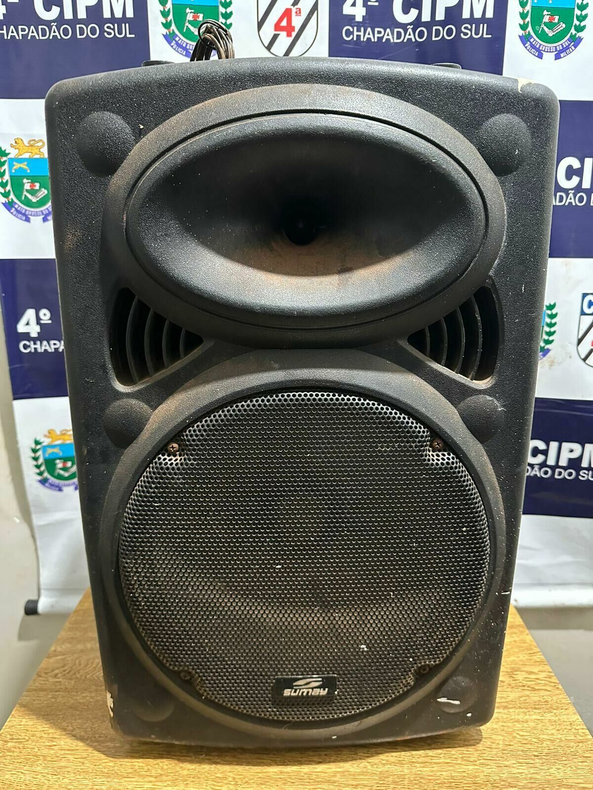 Imagem de compartilhamento para o artigo Após se recusar a desligar som alto, homem é preso em flagrante por perturbação do sossego e desacato em Chapadão do Sul da MS Todo dia